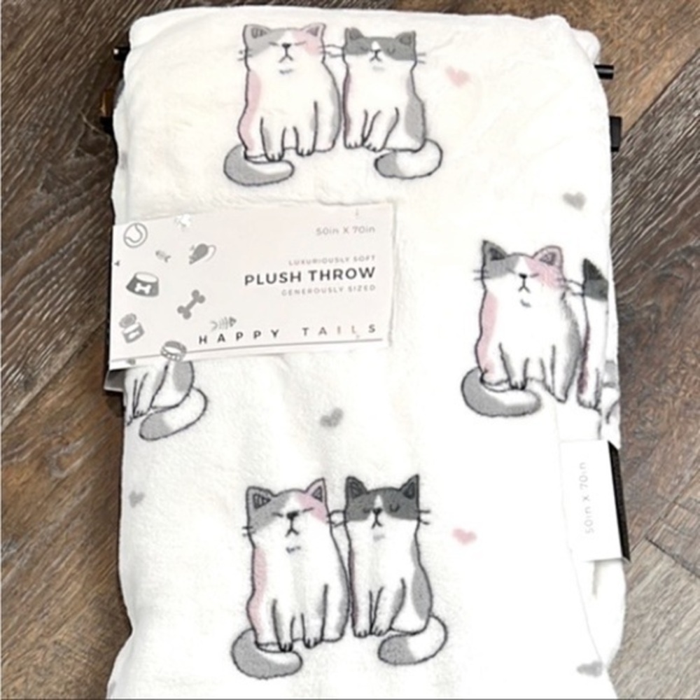PETS- Happy Tails - ’Kitten Couples’ Plush Throw. 50“ x 70“ NWT Firm! Last one!